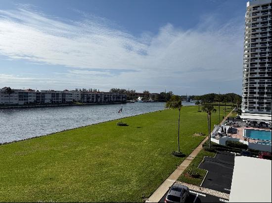 115 Lakeshore Drive 448 In North Palm Beach, Florida