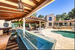 Beautiful villa in Santa Ponsa with guest house with access to the golf course