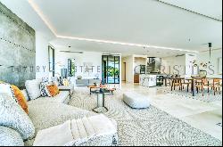 Large recently constructed penthouse in Southwest Mallorca with amazing views of the sea