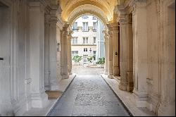 Paris 1st District – A superb pied a terre