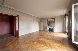 Paris 1st District – A superb pied a terre