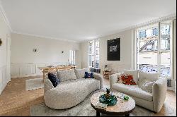 Paris 6th District - Saint-Germain-des-Prés Church, view, 2 bedrooms.