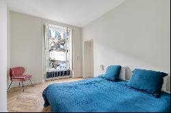 Paris 6th District - Saint-Germain-des-Prés Church, view, 2 bedrooms.