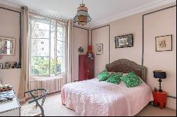 Paris 7th District – A peaceful 4-bed apartment