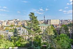 Paris 16th District - A 3-bed apartment commanding exceptional views