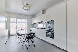 Paris 16th District - A 3-bed apartment commanding exceptional views