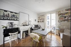 Paris 9th District – A 5-room apartment with a terrace