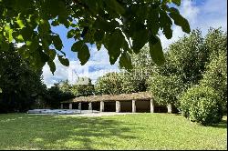 Fully renovated 16th-century logis with outbuildings and gite near Angouleme