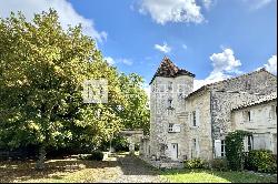 Fully renovated 16th-century logis with outbuildings and gite near Angouleme