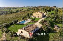 LUXURY VILLA WITH POOL FOR SALE IN MARCHE