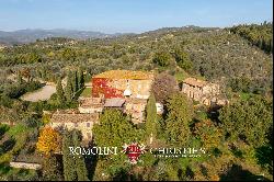 RURAL HAMLET, BOUTIQUE HOTEL FOR SALE IN AREZZO, TUSCANY