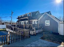 25 Oriole Avenue, Cranston RI 02920