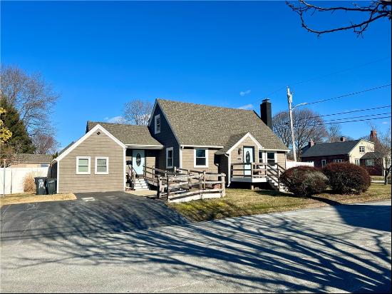 25 Oriole Avenue, Cranston RI 02920