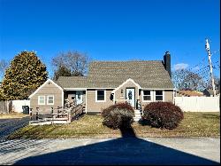 25 Oriole Avenue, Cranston RI 02920