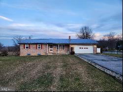 12 Robinson Avenue, Shippensburg PA 17257