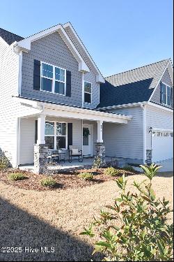 431 Pebble Shore Drive, Sneads Ferry NC 28460