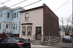 181 Chester Ave, Chelsea MA 02150