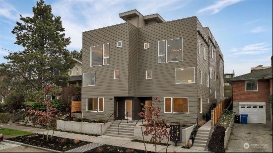 6552 44th Avenue SW, Seattle WA 98136