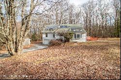 15 Shawangunk Drive, Kerhonkson NY 12446