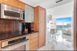 6365 Collins Ave Unit 2704, Miami Beach FL 33141