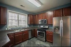 2353 Maplewood Court SE #25, Atlanta GA 30339