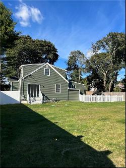 1689 Diamond Hill Road, Cumberland RI 02864