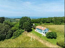 URRUGNE, HOUSE WITH VIEWS OF MOUNTAINS AND COUNTRYSIDE