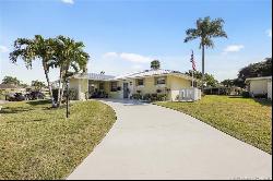 5224 SE Sea Island Way, Stuart FL 34997