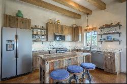 25A Sunset Rd, Arroyo Seco NM 87514