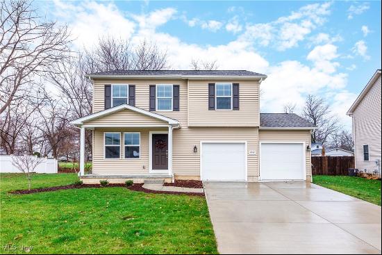 5995 Montauk Point, Vermilion OH 44089