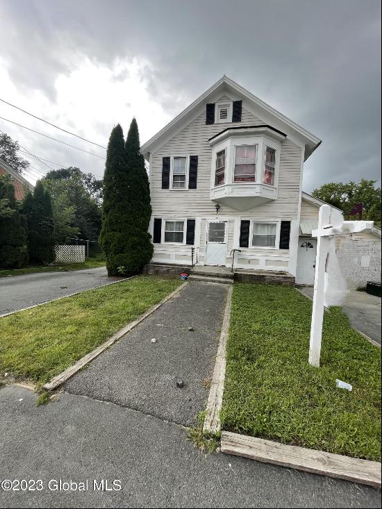 14 Chatham Street, Nassau NY 12123