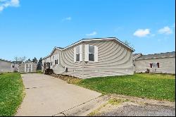 11104 INDIANWOOD, South Lyon MI 48178