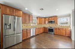 2007 Brook Place, Bellmore NY 11710