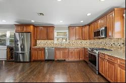 2007 Brook Place, Bellmore NY 11710