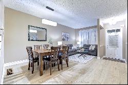 8 Kawana Road, Brampton ON L6Y0W1