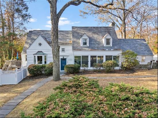 5 Baraud Road S, Scarsdale NY 10583