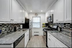 134 Robins Road #134, New Rochelle NY 10801