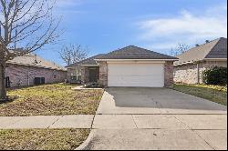 1021 Silver Spur Lane, Fort Worth TX 76179