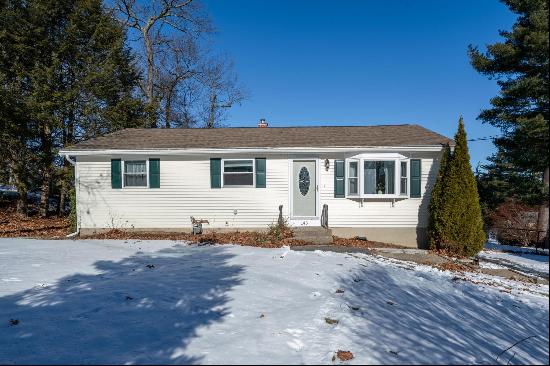 145 Westwood Drive, Nashua NH 03062