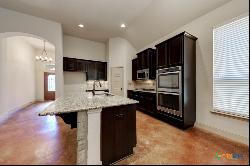 511 Pecan Forest Frst, New Braunfels TX 78130