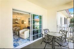 221 9th St S Unit 305, Naples FL 34102