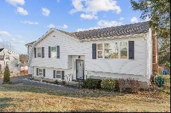 59 Cimarron Road, Middletown CT 06457