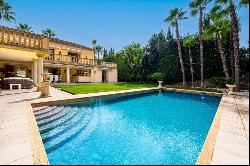 Exceptional classic-style villa in Las Brisas - Nueva Andalucía, Marbella 29660