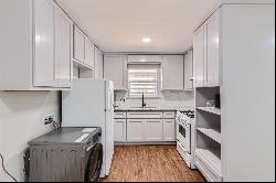 2411 S 5th St Unit 5, Austin TX 78704