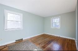 9 James St, Norton MA 02766