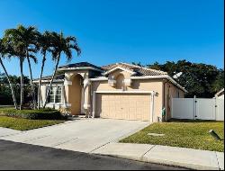 16273 NW 24th St, Pembroke Pines FL 33028