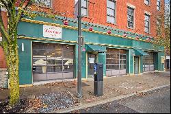 424 S Main St, West End PA 15220