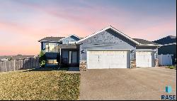 5912 W Greenway St, Sioux Falls SD 57107