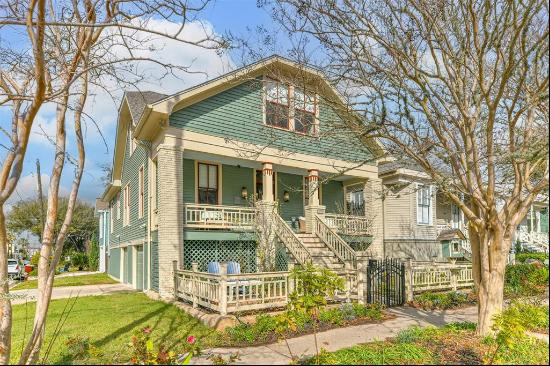 2528 Ursuline Street, Galveston TX 77550