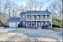 Stunning Lakefront Retreat on Lake Lanier